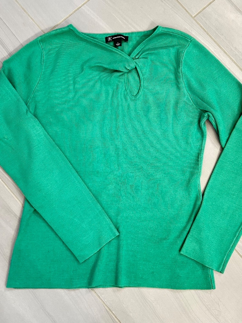 Vibrant green sweater with cute twist cut out, size large